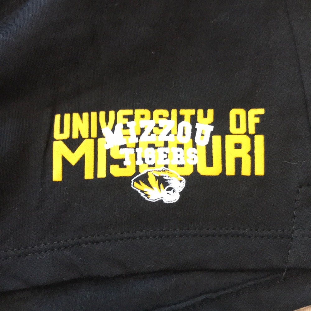 MIZZOU SHORTA - Picture 2 of 3